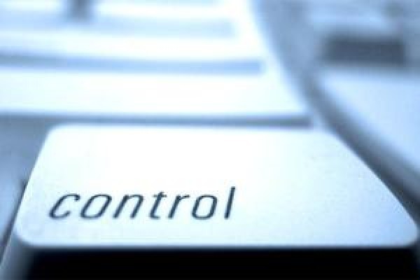 Empresas começam a desativar apps do Facebook